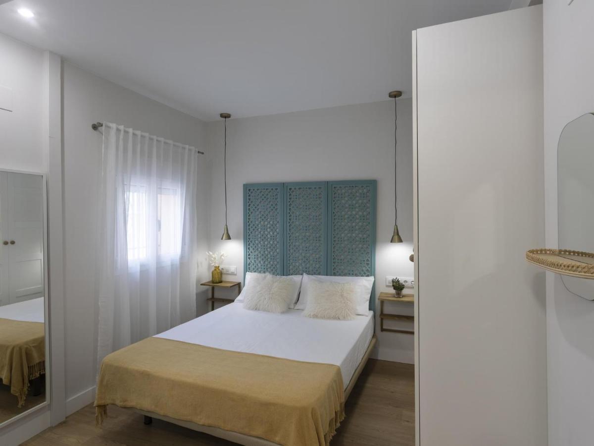 Beautiful Blue Triana Apartment Sevilla Dış mekan fotoğraf
